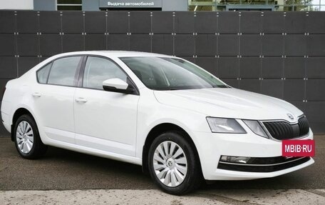 Skoda Octavia, 2017 год, 1 685 000 рублей, 2 фотография