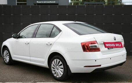 Skoda Octavia, 2017 год, 1 685 000 рублей, 8 фотография