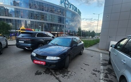 Mitsubishi Carisma I, 1998 год, 90 000 рублей, 1 фотография