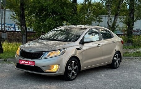 KIA Rio III рестайлинг, 2013 год, 620 000 рублей, 1 фотография
