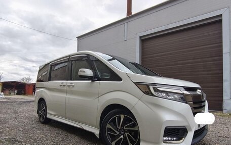 Honda Stepwgn IV, 2021 год, 1 980 000 рублей, 4 фотография