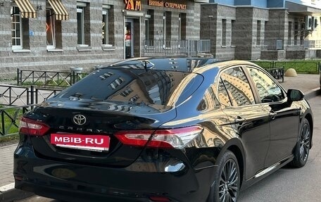 Toyota Camry, 2019 год, 2 350 000 рублей, 2 фотография
