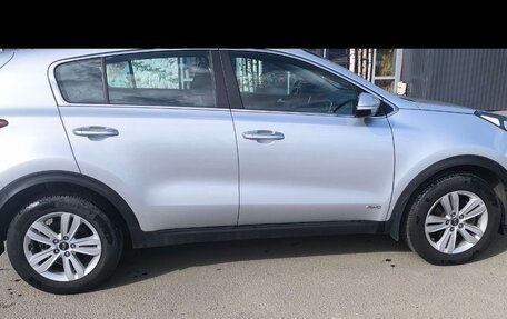 KIA Sportage IV рестайлинг, 2018 год, 2 800 000 рублей, 3 фотография