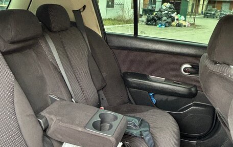 Nissan Tiida, 2010 год, 750 000 рублей, 7 фотография