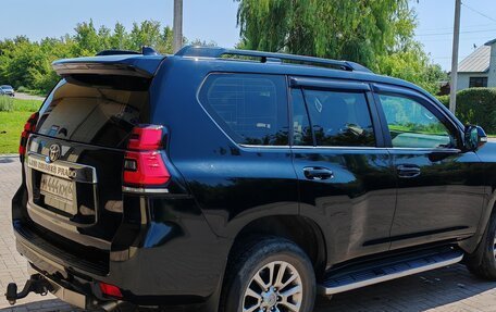 Toyota Land Cruiser Prado 150 рестайлинг 2, 2019 год, 5 300 000 рублей, 8 фотография