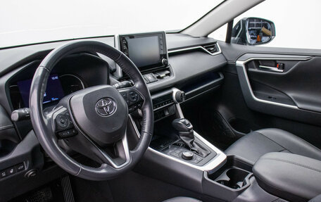 Toyota RAV4, 2020 год, 3 545 000 рублей, 10 фотография