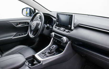 Toyota RAV4, 2020 год, 3 545 000 рублей, 11 фотография