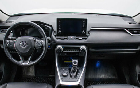 Toyota RAV4, 2020 год, 3 545 000 рублей, 14 фотография