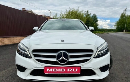 Mercedes-Benz C-Класс, 2019 год, 3 550 000 рублей, 1 фотография