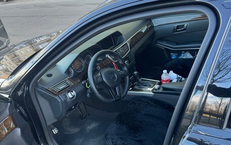 Mercedes-Benz E-Класс, 2010 год, 1 050 000 рублей, 2 фотография