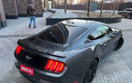 Ford Mustang VI рестайлинг, 2019 год, 2 600 000 рублей, 2 фотография
