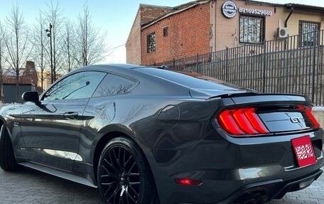 Ford Mustang VI рестайлинг, 2019 год, 2 600 000 рублей, 6 фотография