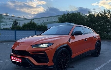 Lamborghini Urus I, 2019 год, 19 000 000 рублей, 3 фотография