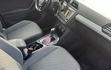 Volkswagen Tiguan II, 2017 год, 2 000 000 рублей, 6 фотография