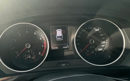 Volkswagen Tiguan II, 2017 год, 2 000 000 рублей, 11 фотография