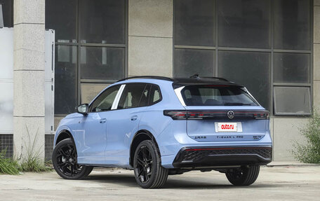 Volkswagen Tiguan, 2026 год, 4 350 000 рублей, 2 фотография