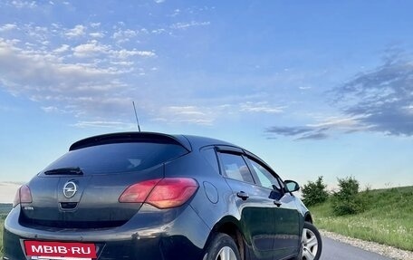 Opel Astra J, 2010 год, 650 000 рублей, 6 фотография