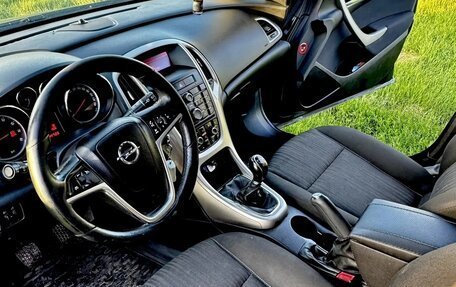 Opel Astra J, 2010 год, 650 000 рублей, 17 фотография