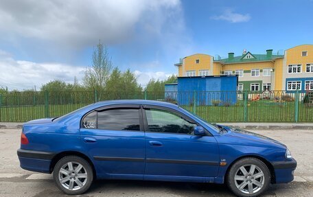 Toyota Avensis III рестайлинг, 1999 год, 450 000 рублей, 4 фотография