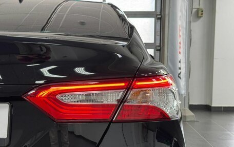 Toyota Camry, 2018 год, 2 200 000 рублей, 8 фотография