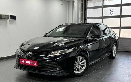 Toyota Camry, 2018 год, 2 200 000 рублей, 1 фотография