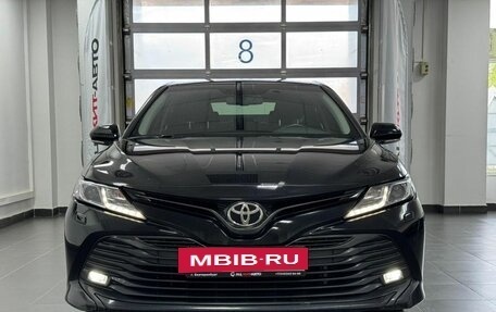 Toyota Camry, 2018 год, 2 200 000 рублей, 3 фотография