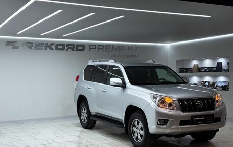 Toyota Land Cruiser Prado 150 рестайлинг 2, 2012 год, 3 000 000 рублей, 5 фотография
