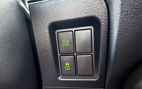 Toyota Land Cruiser Prado 150 рестайлинг 2, 2012 год, 3 000 000 рублей, 15 фотография