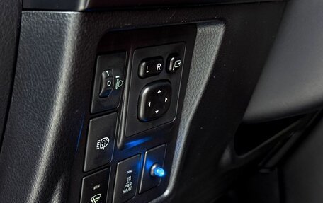 Toyota Land Cruiser Prado 150 рестайлинг 2, 2012 год, 3 000 000 рублей, 20 фотография