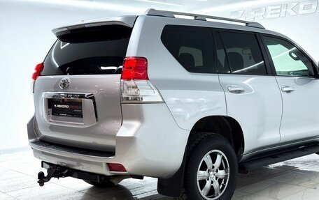 Toyota Land Cruiser Prado 150 рестайлинг 2, 2012 год, 3 000 000 рублей, 25 фотография