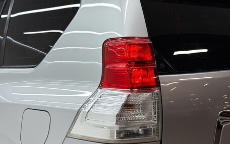 Toyota Land Cruiser Prado 150 рестайлинг 2, 2012 год, 3 000 000 рублей, 30 фотография