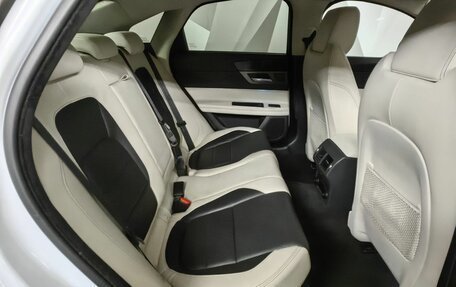 Jaguar XF II, 2019 год, 2 815 000 рублей, 16 фотография