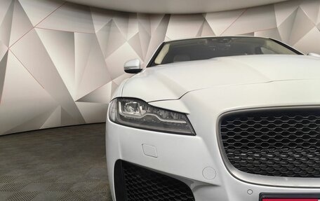 Jaguar XF II, 2019 год, 2 815 000 рублей, 10 фотография
