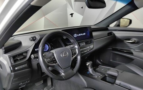 Lexus ES VII, 2022 год, 4 220 000 рублей, 19 фотография