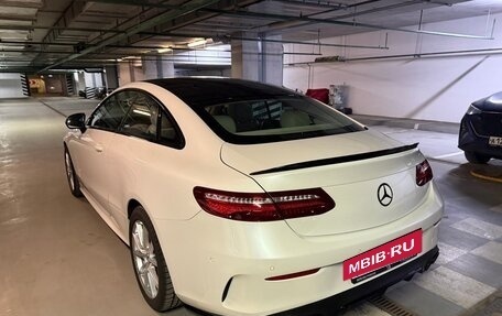 Mercedes-Benz E-Класс, 2018 год, 3 450 000 рублей, 3 фотография