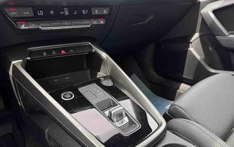 Audi A3, 2023 год, 2 300 000 рублей, 15 фотография