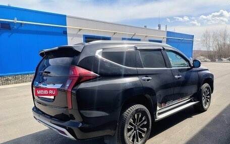 Mitsubishi Pajero Sport III рестайлинг, 2020 год, 4 390 000 рублей, 3 фотография