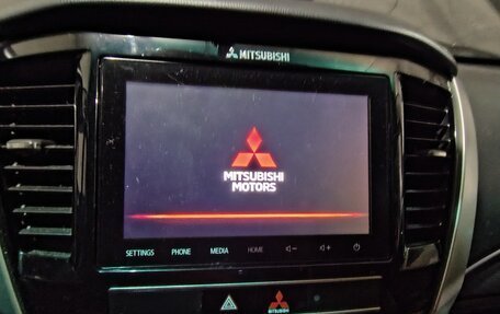Mitsubishi Pajero Sport III рестайлинг, 2020 год, 4 390 000 рублей, 13 фотография