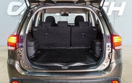 Mitsubishi Outlander III рестайлинг 3, 2017 год, 1 799 000 рублей, 23 фотография