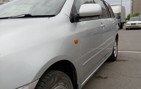 Toyota Corolla, 2005 год, 599 999 рублей, 4 фотография