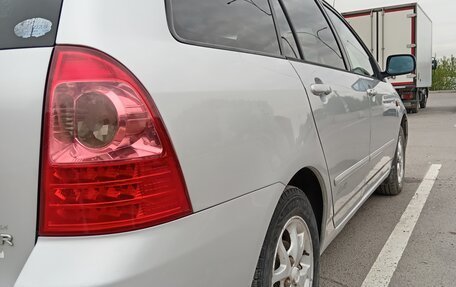 Toyota Corolla, 2005 год, 599 999 рублей, 6 фотография