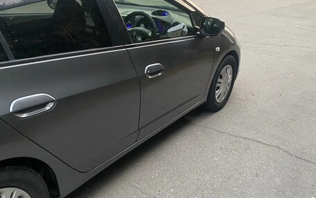 Honda Insight II рестайлинг, 2010 год, 750 000 рублей, 8 фотография