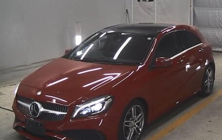 Mercedes-Benz A-Класс, 2016 год, 1 499 000 рублей, 4 фотография