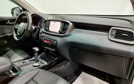 KIA Sorento III Prime рестайлинг, 2020 год, 3 000 000 рублей, 13 фотография