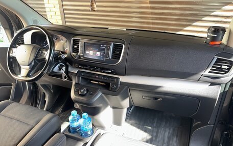 Peugeot Traveller I, 2021 год, 3 970 000 рублей, 15 фотография
