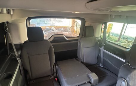Peugeot Traveller I, 2021 год, 3 970 000 рублей, 13 фотография