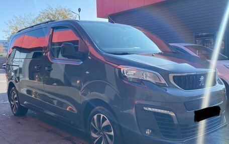 Peugeot Traveller I, 2021 год, 3 970 000 рублей, 25 фотография