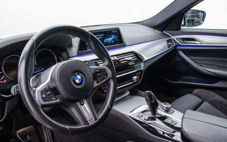 BMW 5 серия, 2018 год, 3 890 000 рублей, 10 фотография