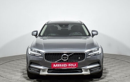 Volvo V90 Cross Country I рестайлинг, 2017 год, 2 990 000 рублей, 2 фотография
