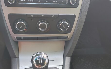 Skoda Octavia, 2012 год, 999 000 рублей, 8 фотография